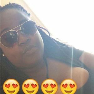 Meet your Posher, Contressa